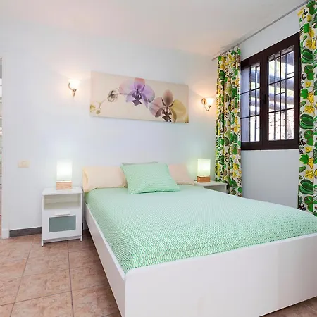 Jessica Suites * Tías